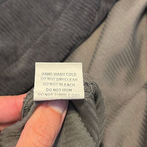 Davi & Dani Blur Gray Printed Corduroy Snap Front Shacket Large - Picture 7 of 7